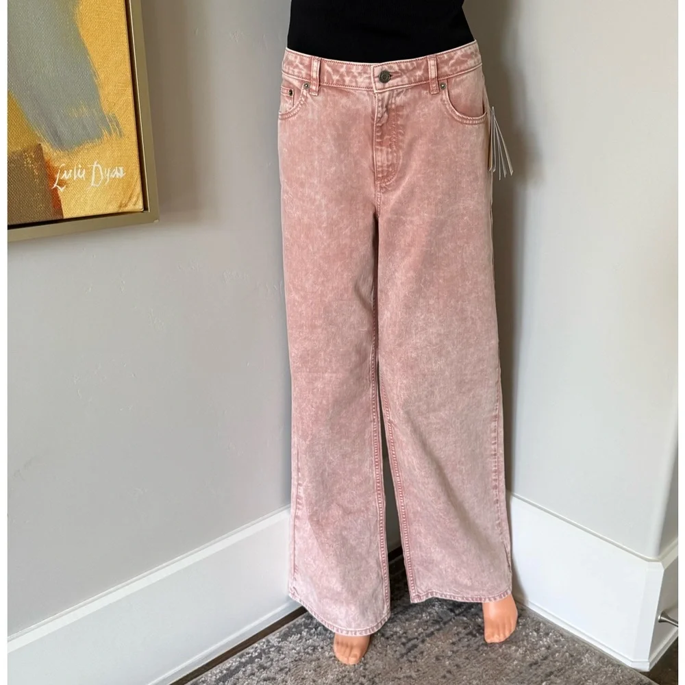 NWT Michael Kors Gorgeous and Stylish Wide-Leg Jeans in Gorgeous Dusty Pink! - Picture 4 of 13